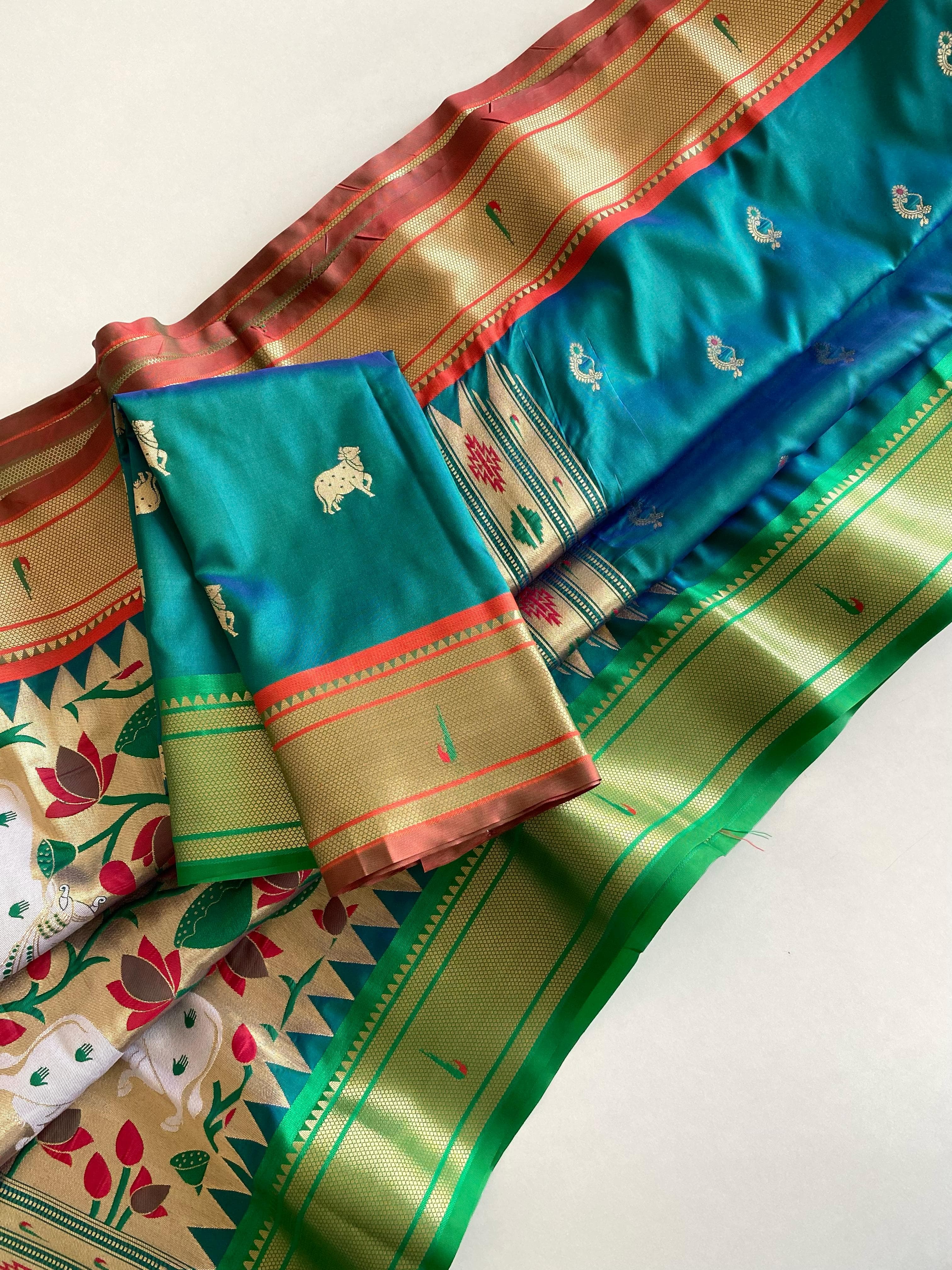 Beautiful Silk Pichwai & Paithani Weaving Saree