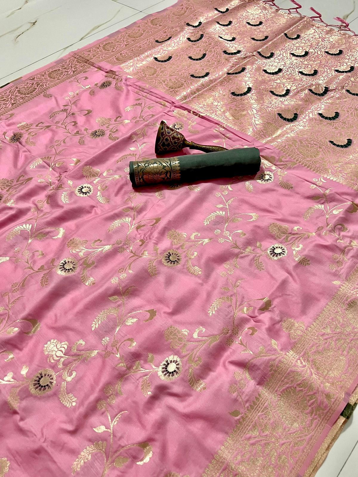 Traditional Pure Heavy Silk Zari With Heavy Minakari Weaving Work Saree