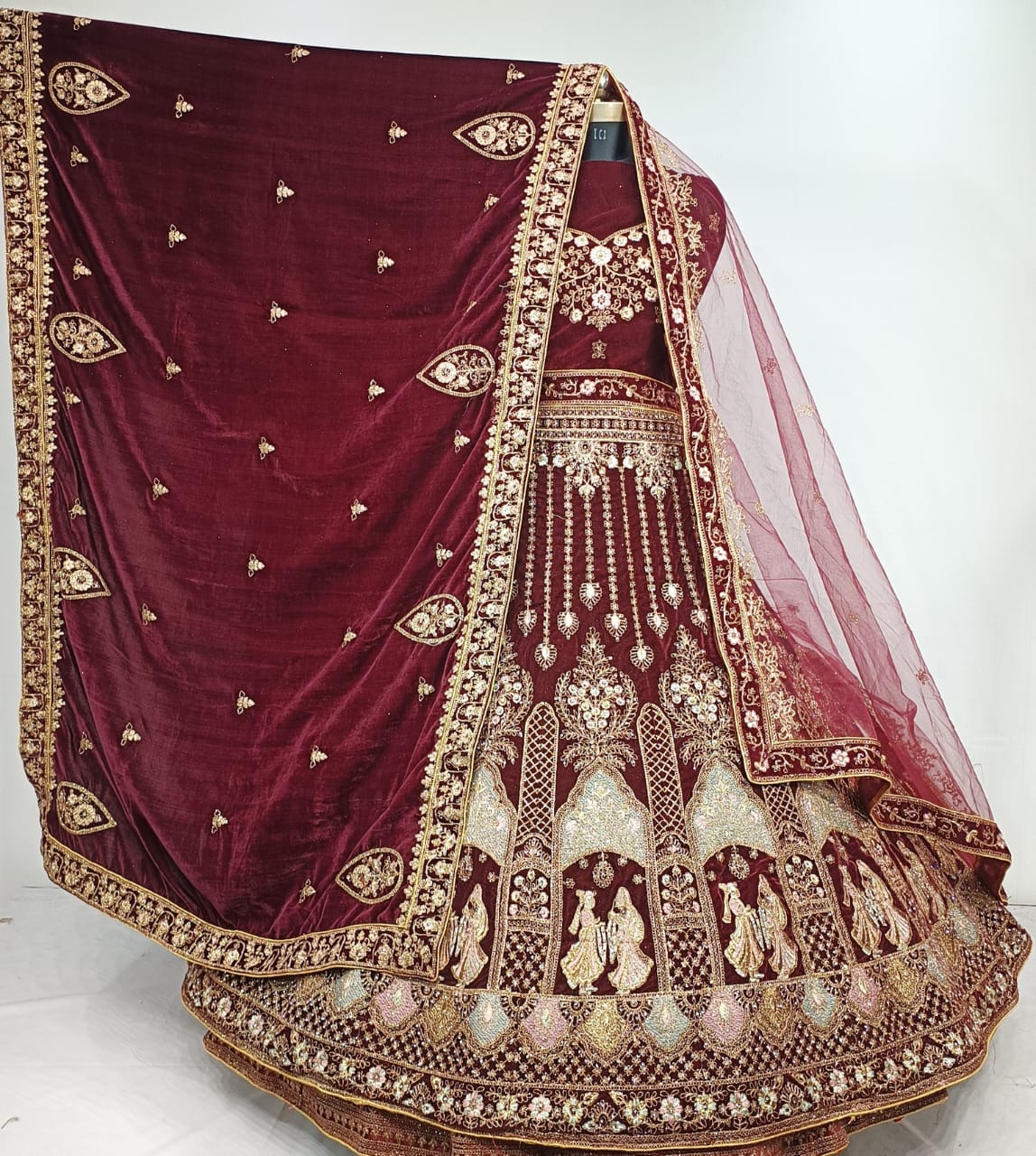 Designer Zarkan & Diamond Work Heavy Bridal Lehenga Choli With Double Dupatta