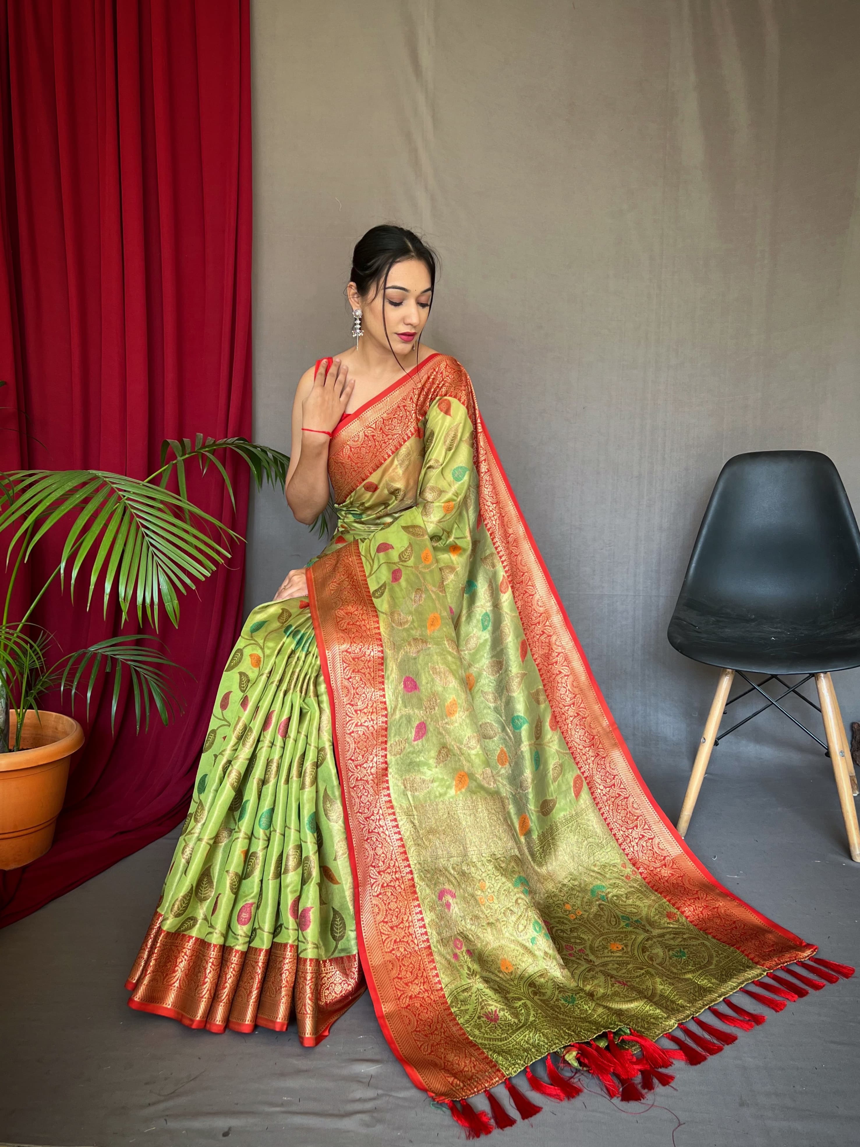 Traditional Pure Tissue Silk Zari Weaving Saree