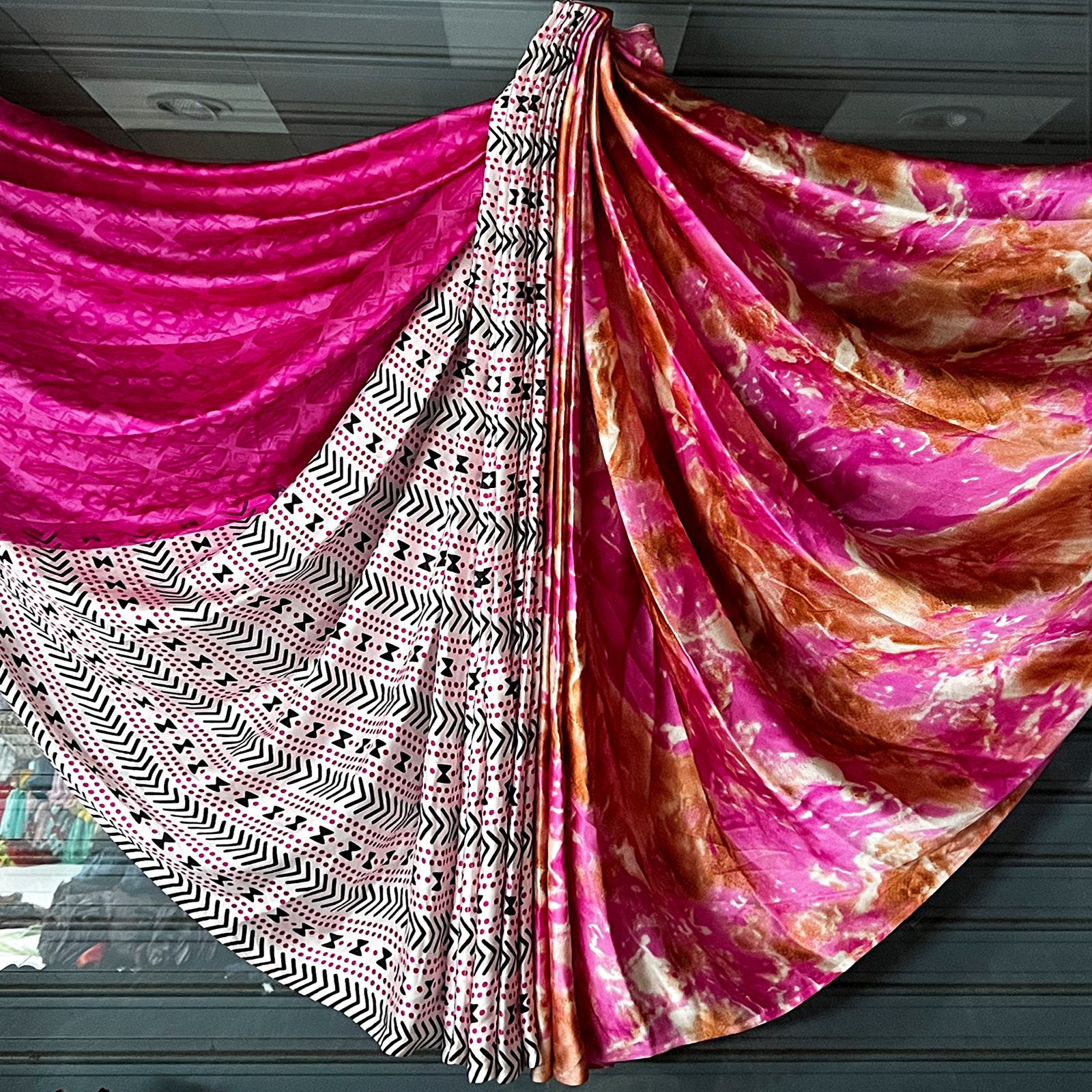 Beautiful Printed Satin Crepe Saree