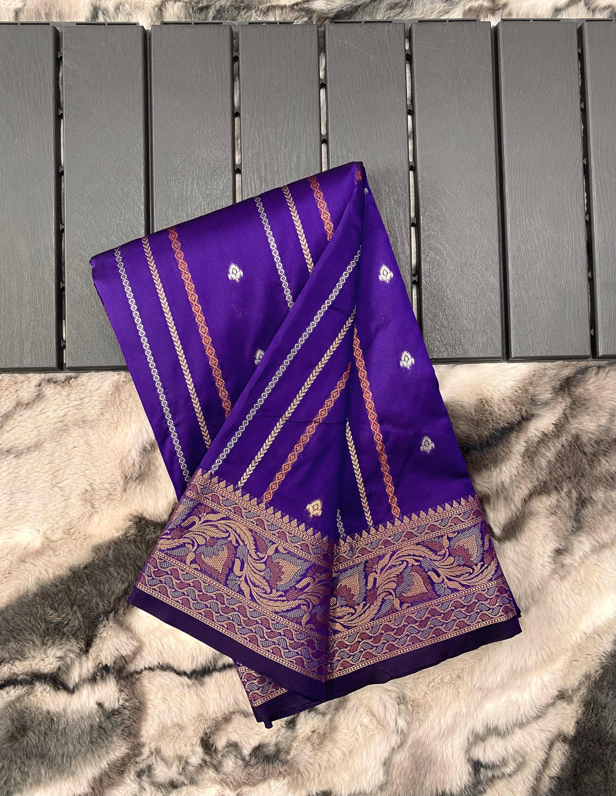 Georgette Weaving Border Work Silk Saree