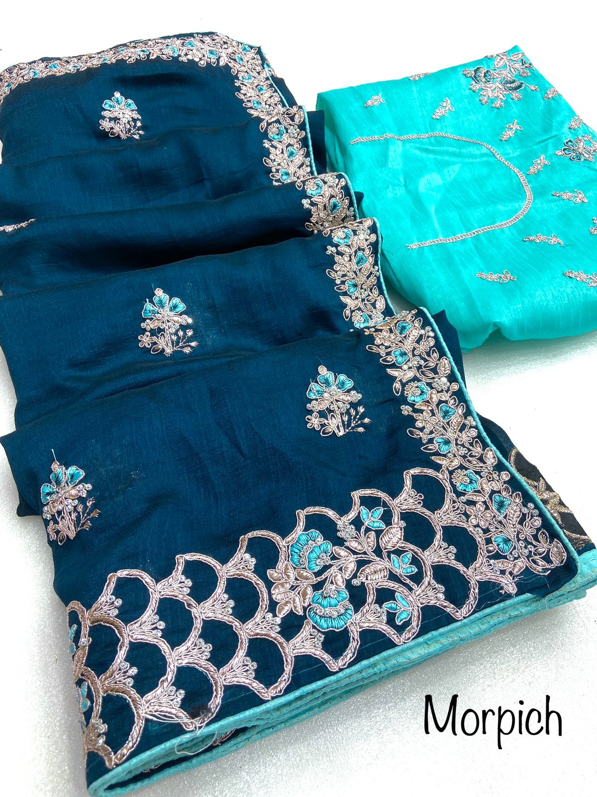 Beautiful Vichitra Blooming Saree