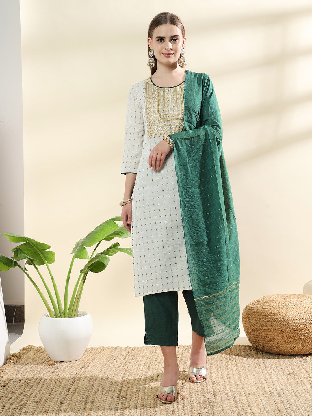 Premium Beautiful Cotton Kurti Having Weaved Butti With Pant