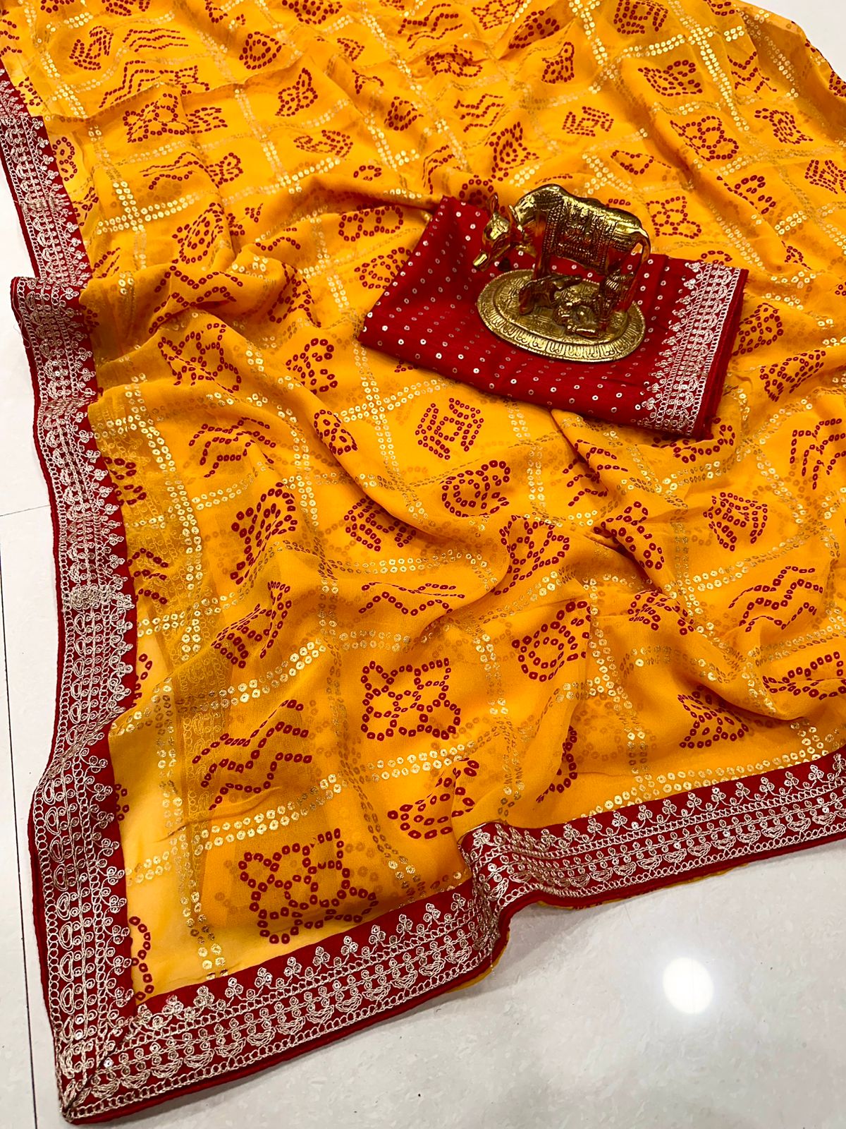 Beautiful Georgette Foli Printed Saree With Thread Zari Work Border