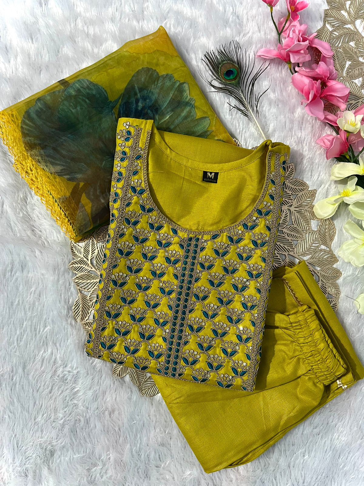 Beautiful Girlish Designer Kurti Pent Dupatta Set